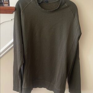 lululemon Men’s Olive pullover